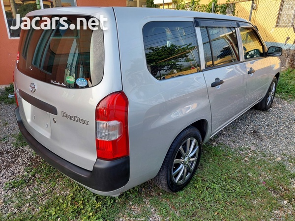 Toyota Probox 1,5L 2017-4