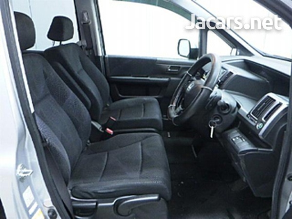 Honda Stepwgn 2,0L 2013-2