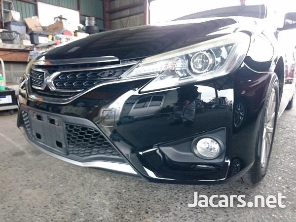 Toyota Mark X 2,5L 2013-6