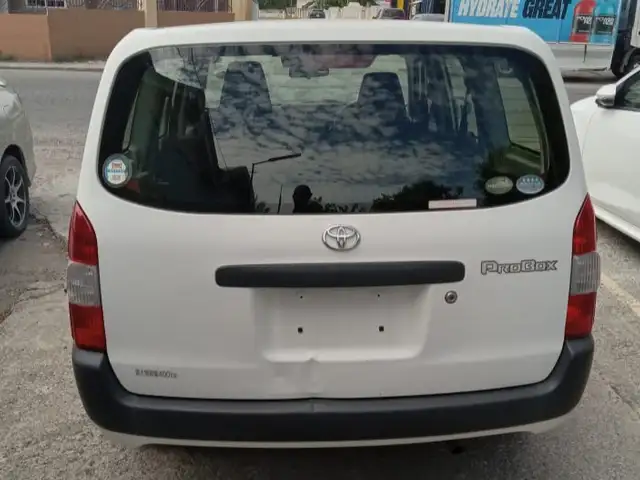 Toyota Probox 1,3L 2021, Saint Catherine - 5