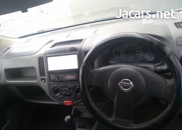 Nissan AD Wagon 1,6L 2012-7