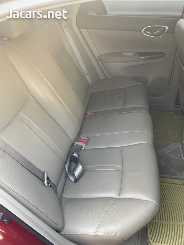 Nissan Sylphy 1,6L 2015-10