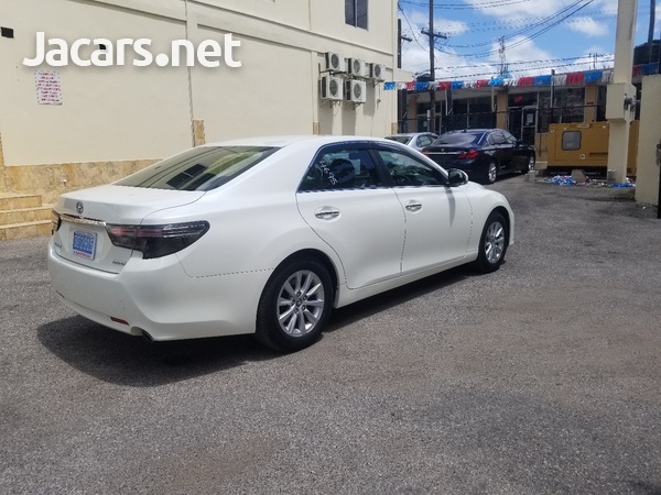 Toyota Mark X 2,5L 2017-12