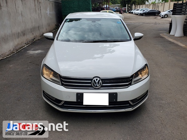 Volkswagen Passat 2,0L 2012-2