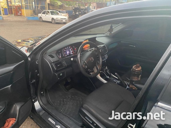 Honda Accord 2,4L 2015-8