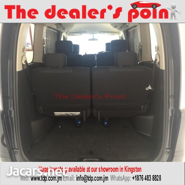 Nissan Serena 2,0L 2013-9