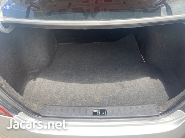 Nissan Latio 1,2L 2014-10