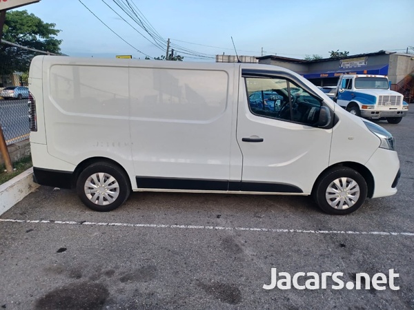 2018 RENAULT TRAFFIC VAN-3