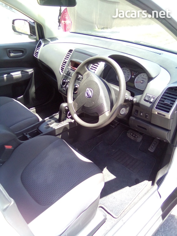 Nissan Wingroad 1,5L 2016-7