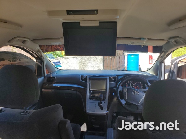2013 Toyota Vellfire-6