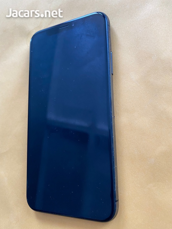 iPhone X 64GB-1