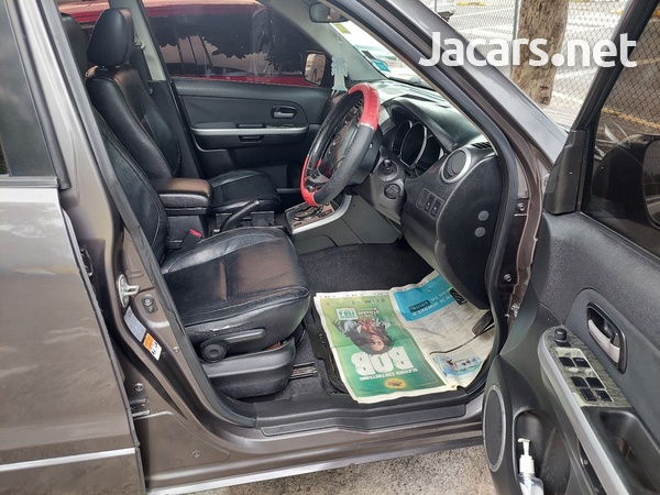 Suzuki Vitara 1,6L 2013-8