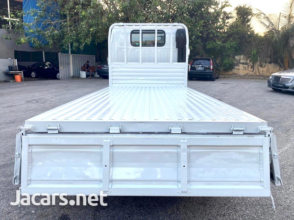 2013 Isuzu Flat Bed Truck-4