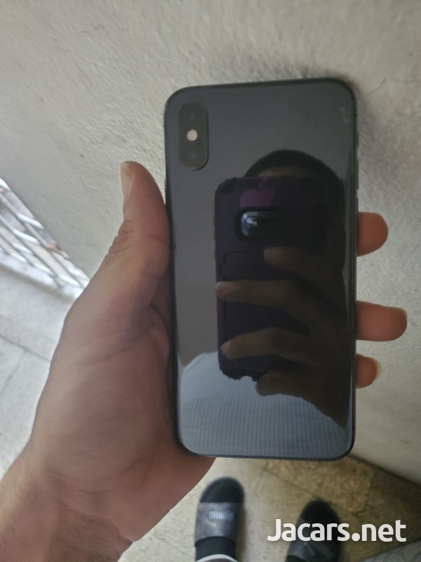 iPhone XS 64GB-4