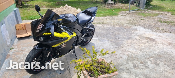 2012 Yamaha r1-2