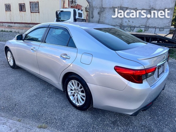 Toyota Mark X 2,5L 2013-4