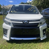 Toyota Voxy 2,0L 2015 Toyota Voxy 2,0L 2015