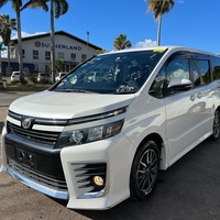 Toyota Voxy 2,0L 2014 Toyota Voxy 2,0L 2014
