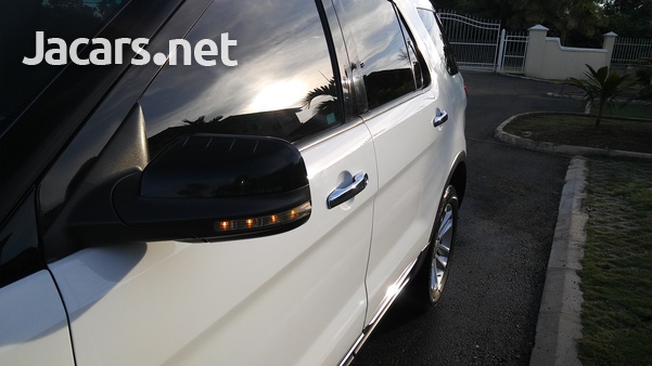Ford Explorer 3,5L 2013-3