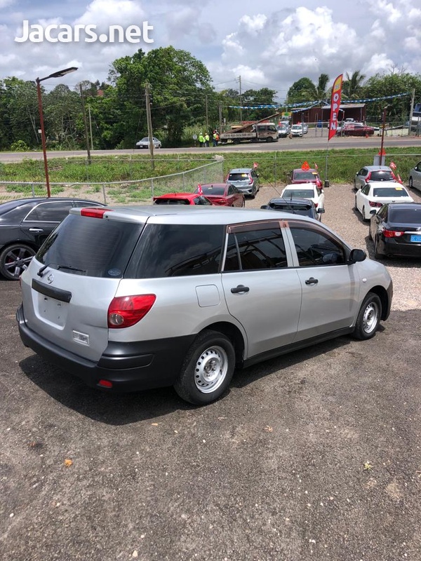 Nissan AD Wagon 1,5L 2011-7