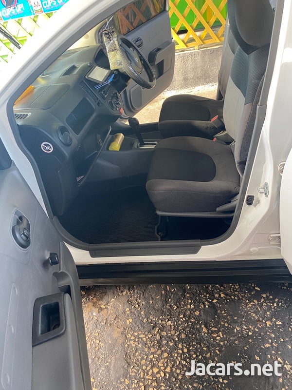 Nissan AD Wagon 1,5L 2014-12