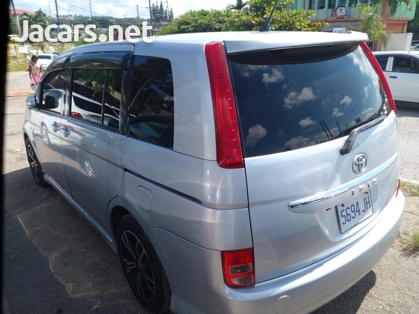 Toyota Isis 1,8L 2011-2