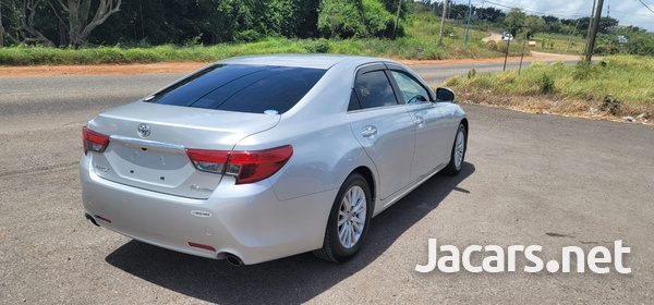 Toyota Mark X 2,5L 2016-5