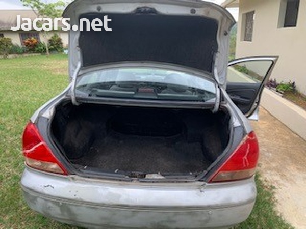 Nissan Bluebird 1,8L 2004-4