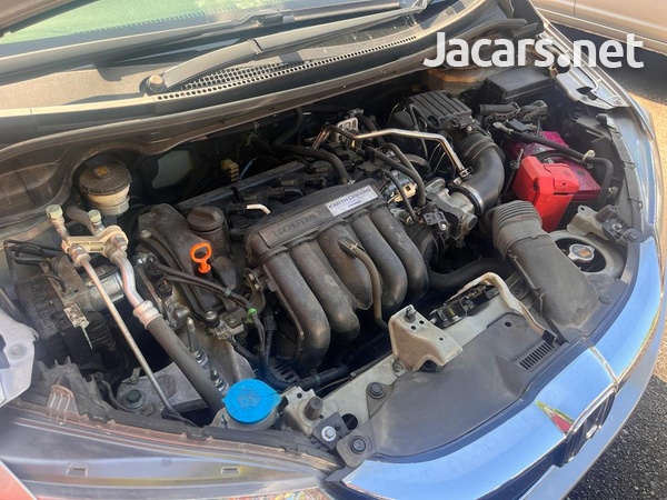 Honda Fit 1,5L 2016-10