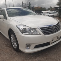 Toyota Crown 2,5L 2013 Toyota Crown 2,5L 2013