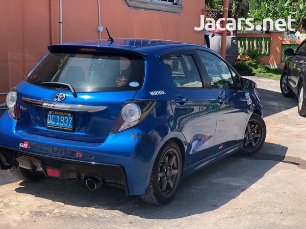Toyota Vitz 1,5L 2018-3