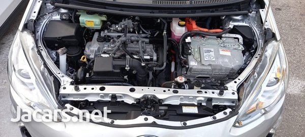Toyota Aqua 1,5L 2017-7