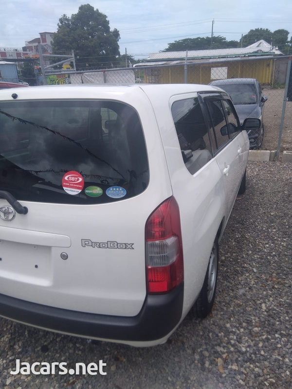 Toyota Probox 1,5L 2018-4