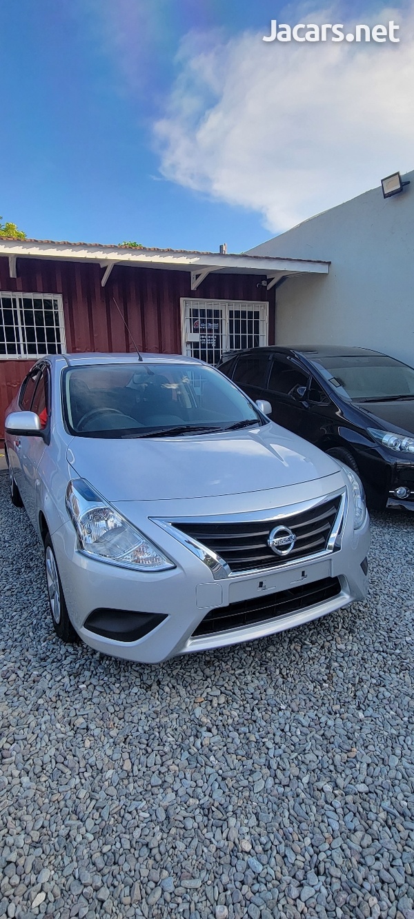 Nissan Latio 1,3L 2017-1