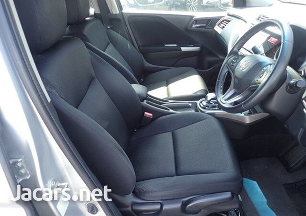 Honda Grace 1,5L 2015-11