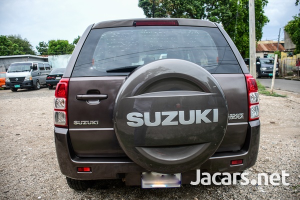 Suzuki Grand Vitara 2,0L 2013-6