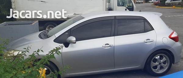 Toyota AURIS 1,0L 2010-3