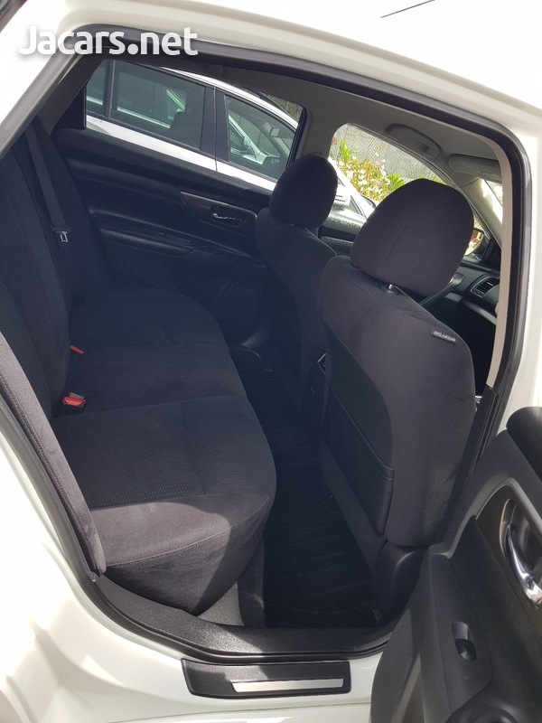 Nissan Teana 2,5L 2016-7