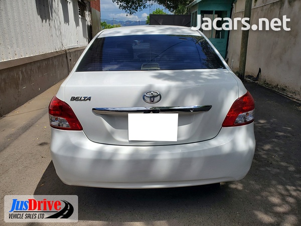 Toyota Belta 1,3L 2012-5