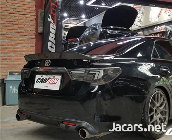 Toyota Mark X Carbon Fiber Rear Spoiler-1