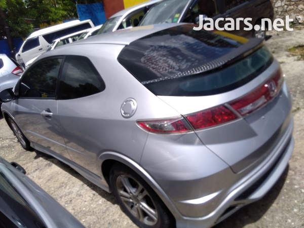 Honda Civic 1,8L 2010-4