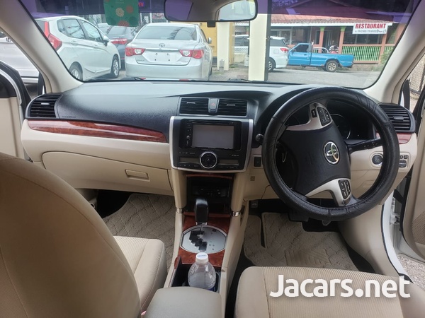 Toyota Premio 1,8L 2014-5