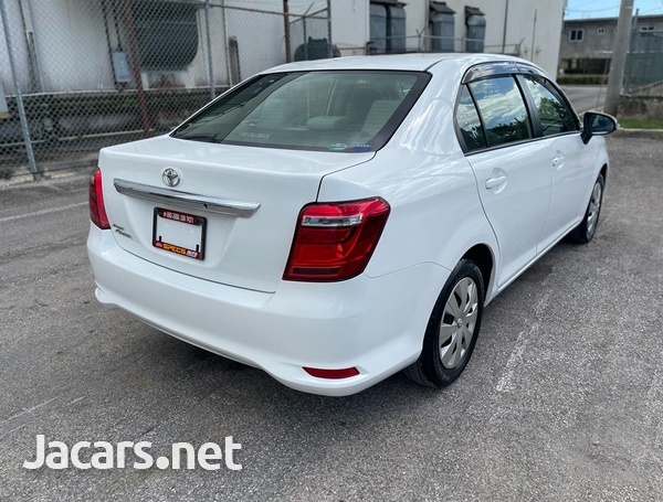Toyota Axio 1,5L 2017-11