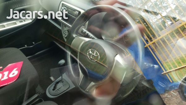 Toyota Vitz 1,3L 2016-5