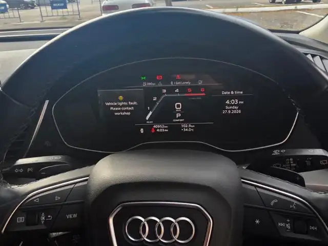 Audi Q5 2,0L 2023, Kingston - 2