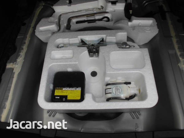 Toyota Axio 1,5L 2013-9