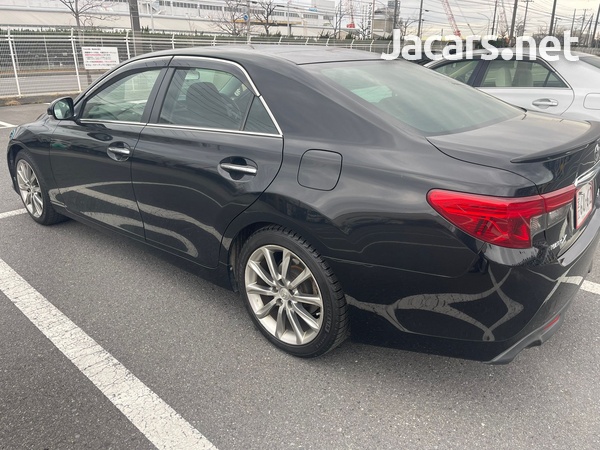 Toyota Mark X 3,0L 2013-4