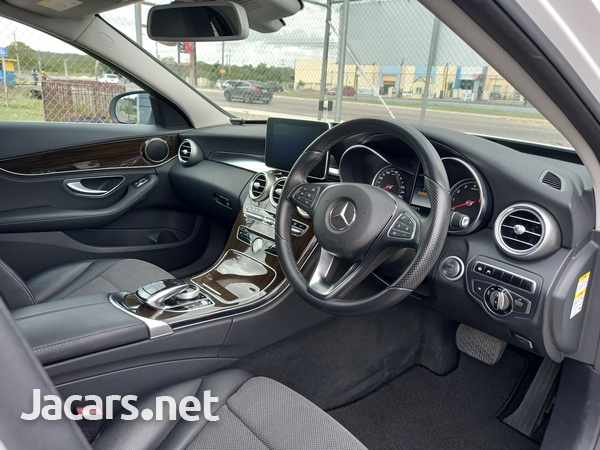 Mercedes-Benz C-Class 2,0L 2015-6