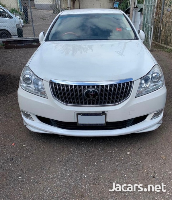 Toyota Crown 3,5L 2012-1