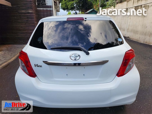 Toyota Vitz 1,3L 2014-5